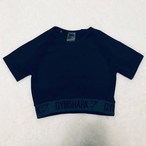 Black Gymshark crop top